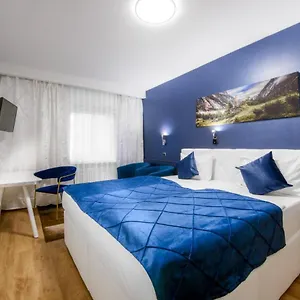 Rivoli Charme 3* Munich