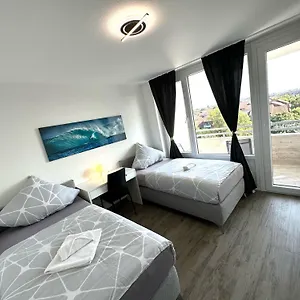 Apartment Big Und Bequem